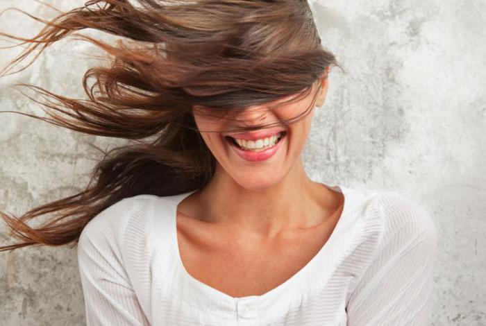 как пользоваться муссом для укладки волос