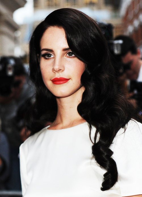 Кому идет черный цвет волос мужчины