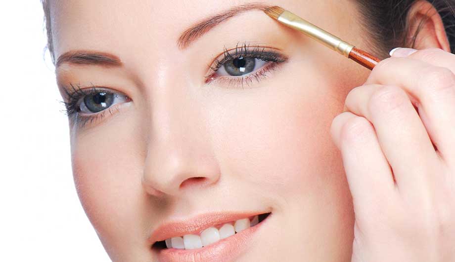 Окрашивание бровей хной