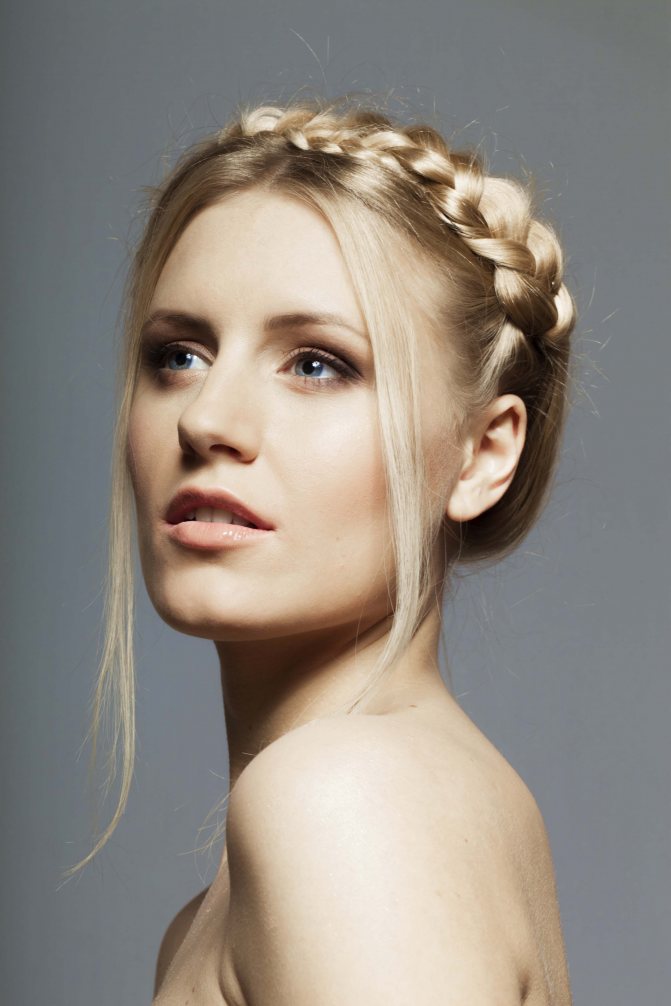 прическа корона